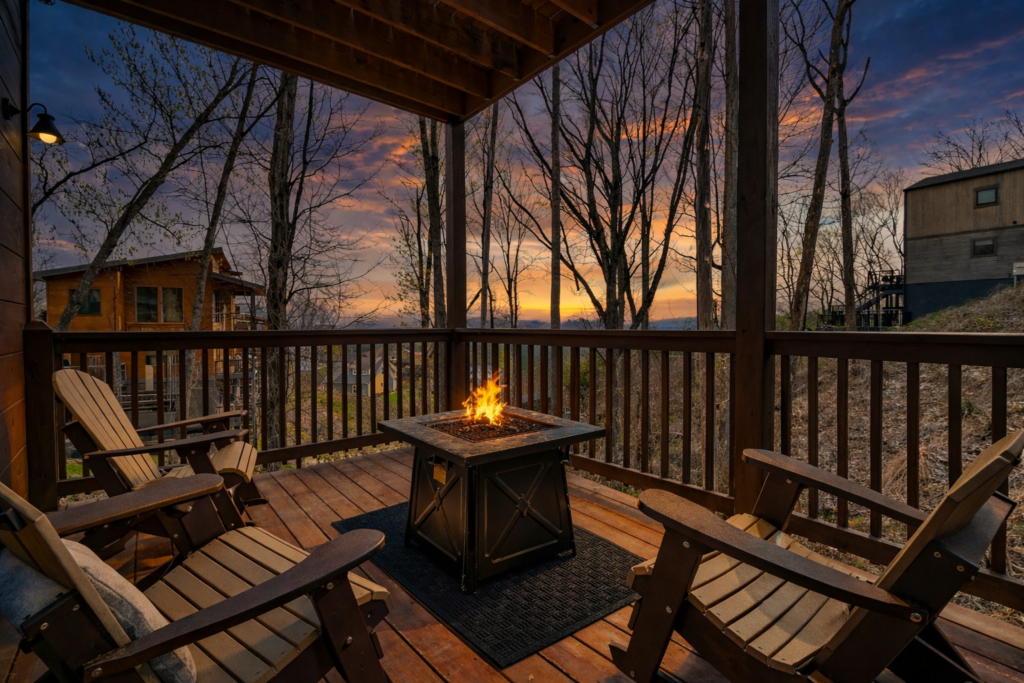 gatlinburg-cabin-mountain-memories-smoky-mountain-view-fire-pit