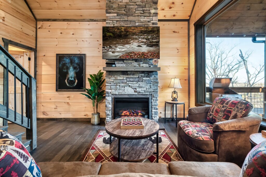gatlinburg-cabin-tree-top-memories-living-room-fireplace (1)