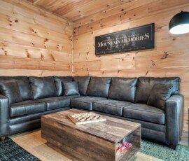gatlinburg-cabin-mountain-memories-game-room