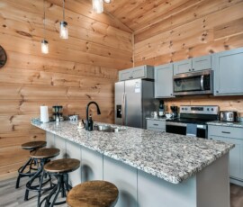 gatlinburg-cabin-mountain-memories-kitchen (5)