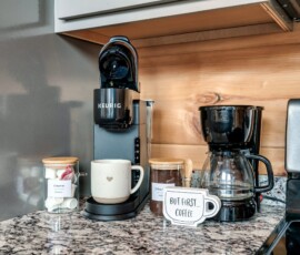 gatlinburg-cabin-mountain-memories-kitchen-coffee