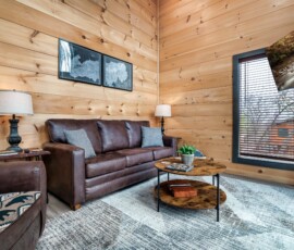 gatlinburg-cabin-mountain-memories--living-room (2)