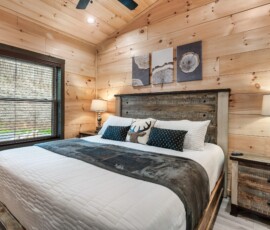 gatlinburg-cabin-mountain-memories-smoky-mountain-bedroom (3)