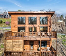 gatlinburg-cabin-mountain-memories-smoky-mountain-view-exterior (2)