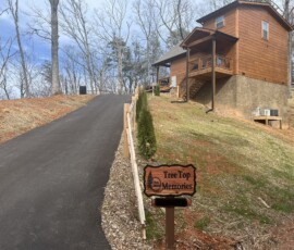 gatlinburg-cabin-tree-top-memories-exterior-smoky-mountains (2)