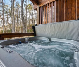 gatlinburg-cabin-tree-top-memories-hot-tub-view (2)