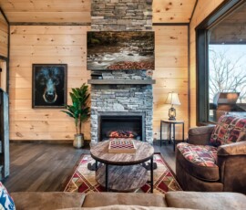 gatlinburg-cabin-tree-top-memories-living-room-fireplace (1)