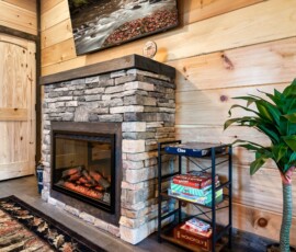 gatlinburg-cabin-tree-top-memories-loft-fireplace (1)