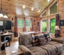 gatlinburg-cabin-unforgettable-fireplace-living-room (3)