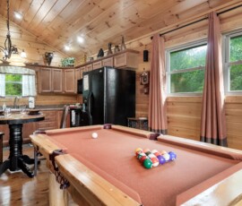 gatlinburg-cabin-unforgettable-game-room-pool-table (2)