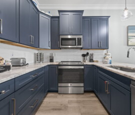 29-gulf-shores-beach-house-kitchen-stainless-steel-appliances.jpg