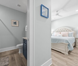 35-gulf-shores-beach-house-master-bedroom.jpg