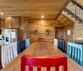sweet-sunrise-broken-bow-dining-room-for-large-groups.jpg
