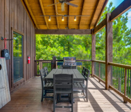 sweet-sunrise-broken-bow-outdoor-dining-and-grill.jpg