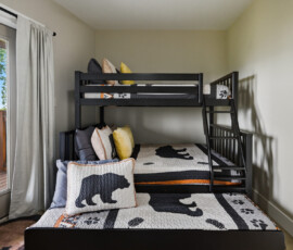 Bunk beds for additional guests at Bear Ridge Escape